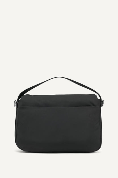 JENNY LOGO FLAP SHOULDER BAG Black/Silver | DKNY