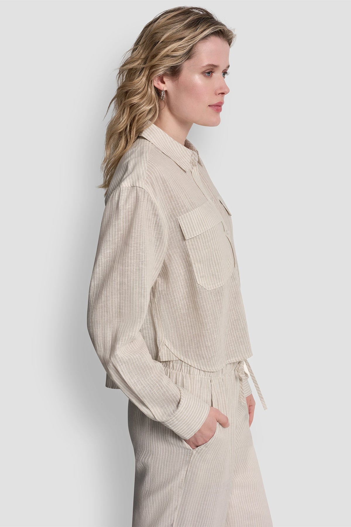 LINEN-BLEND BUTTON-FRONT SHIRT Lex Chambray | DKNY