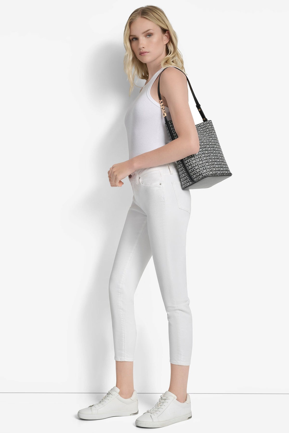 AVRIL LOGO BUCKET BAG Chino/Cappuccino | DKNY
