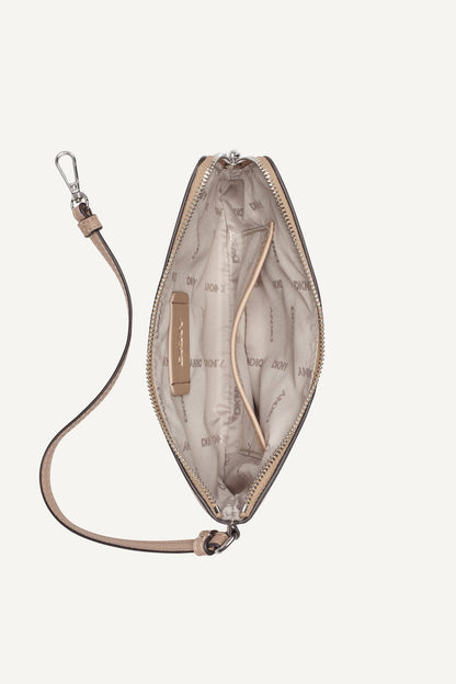 SARAH WRISTLET Cappuccino | DKNY