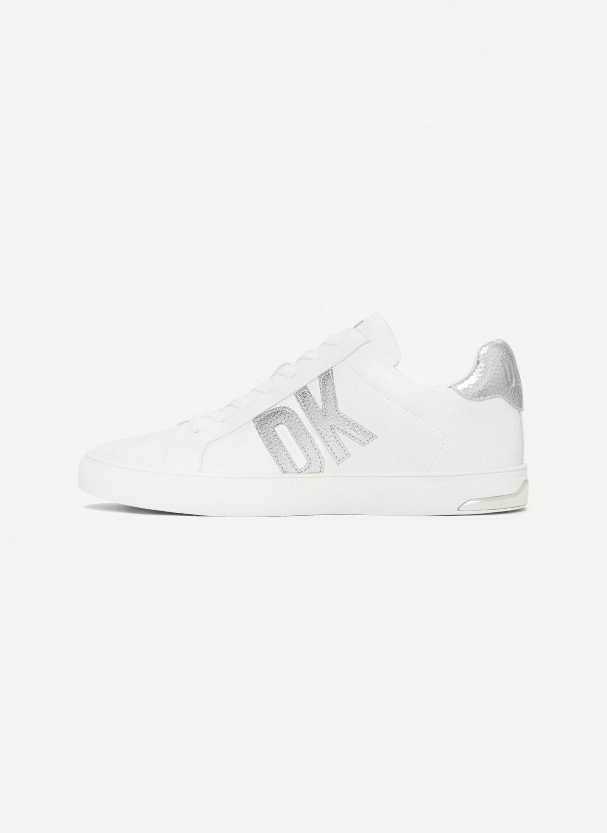 ABENI LOGO LOW-TOP SNEAKER WHITE/SILVER | DKNY