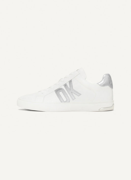 ABENI LOGO LOW-TOP SNEAKER WHITE/SILVER | DKNY