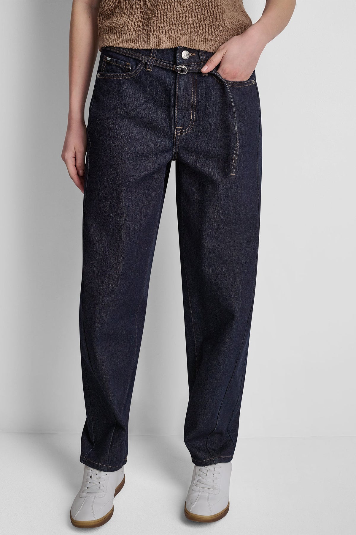 MID-RISE BARREL JEAN Fearless | DKNY