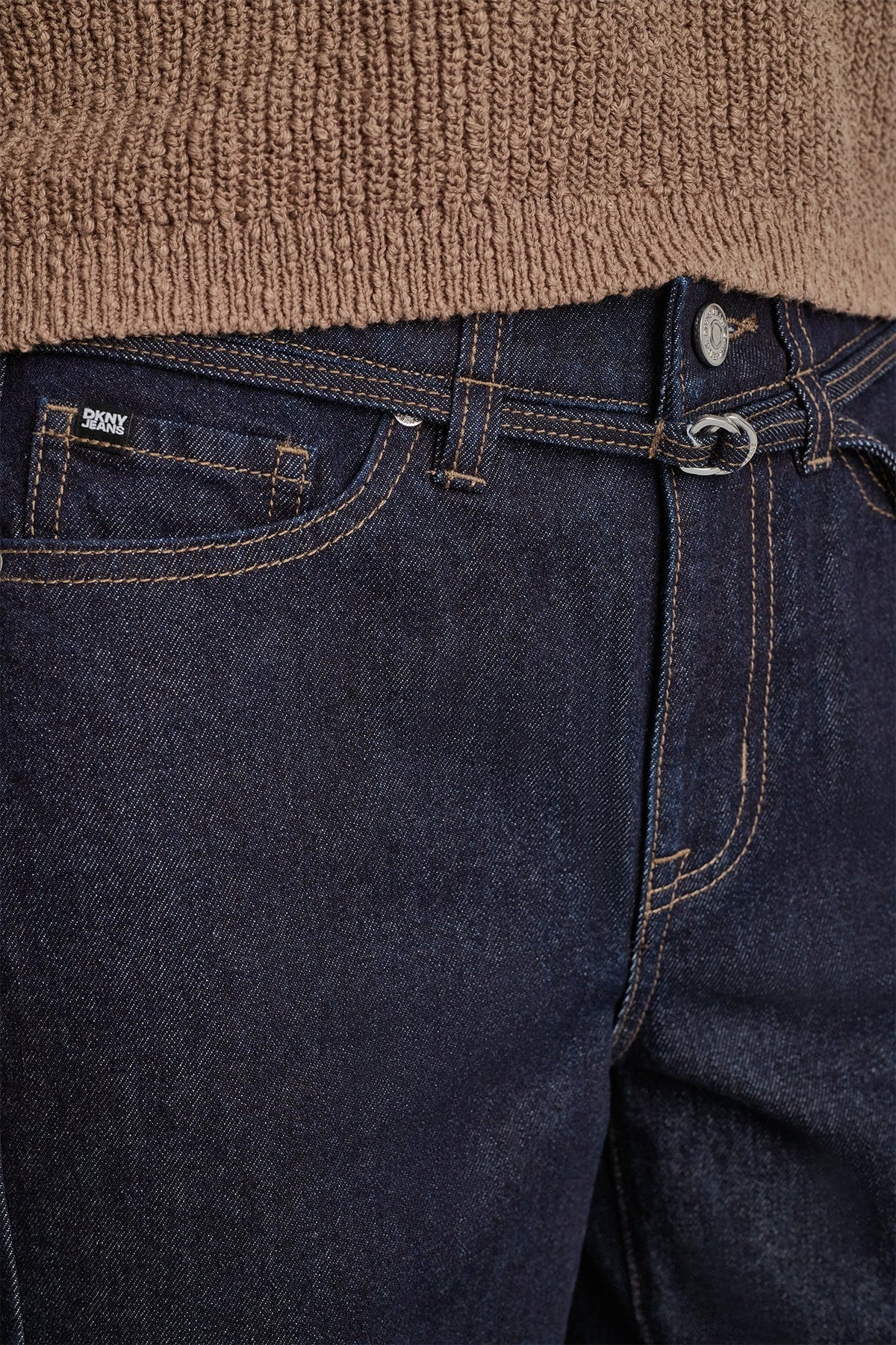 MID-RISE BARREL JEAN Fearless | DKNY