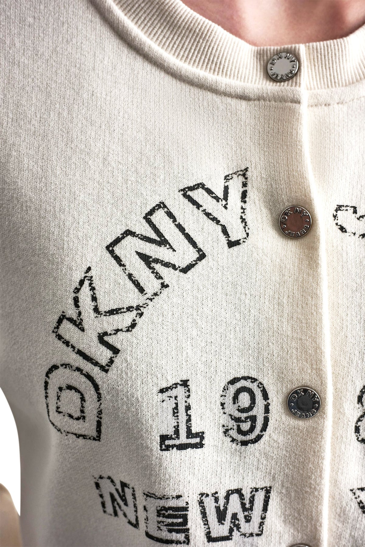 BUTTON FRONT SHRUNKEN LOGO JACKET Punch | DKNY