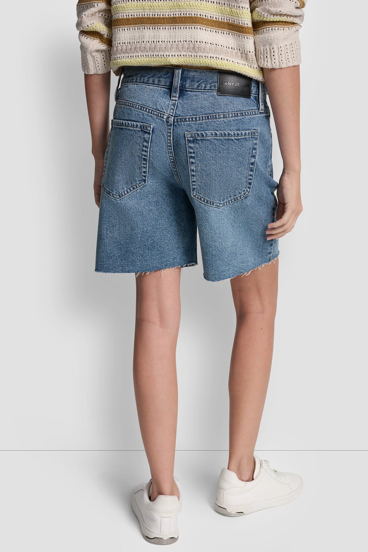 MID-RISE DENIM SHORT Cedar Street | DKNY