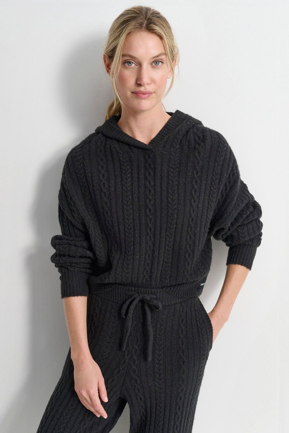 COZY CABLE SWEATER HOODIE Black | DKNY